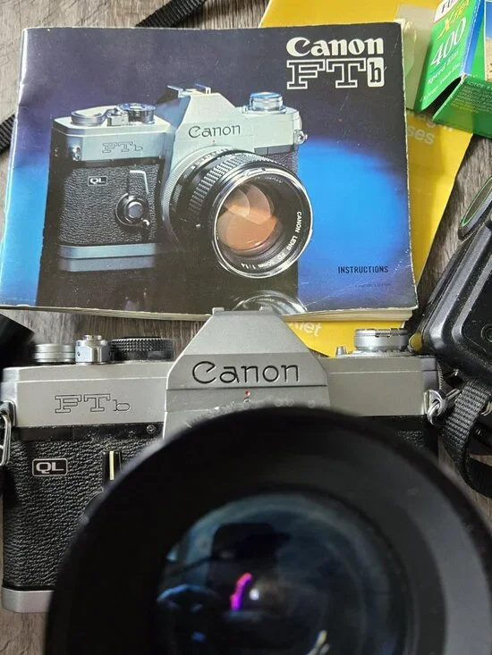 Canon FTb QL Silver 35mm SLR Film Camera Bundle FD 50mm F/1.8 SC Lens 2x-A Cases - Picture 7 of 16